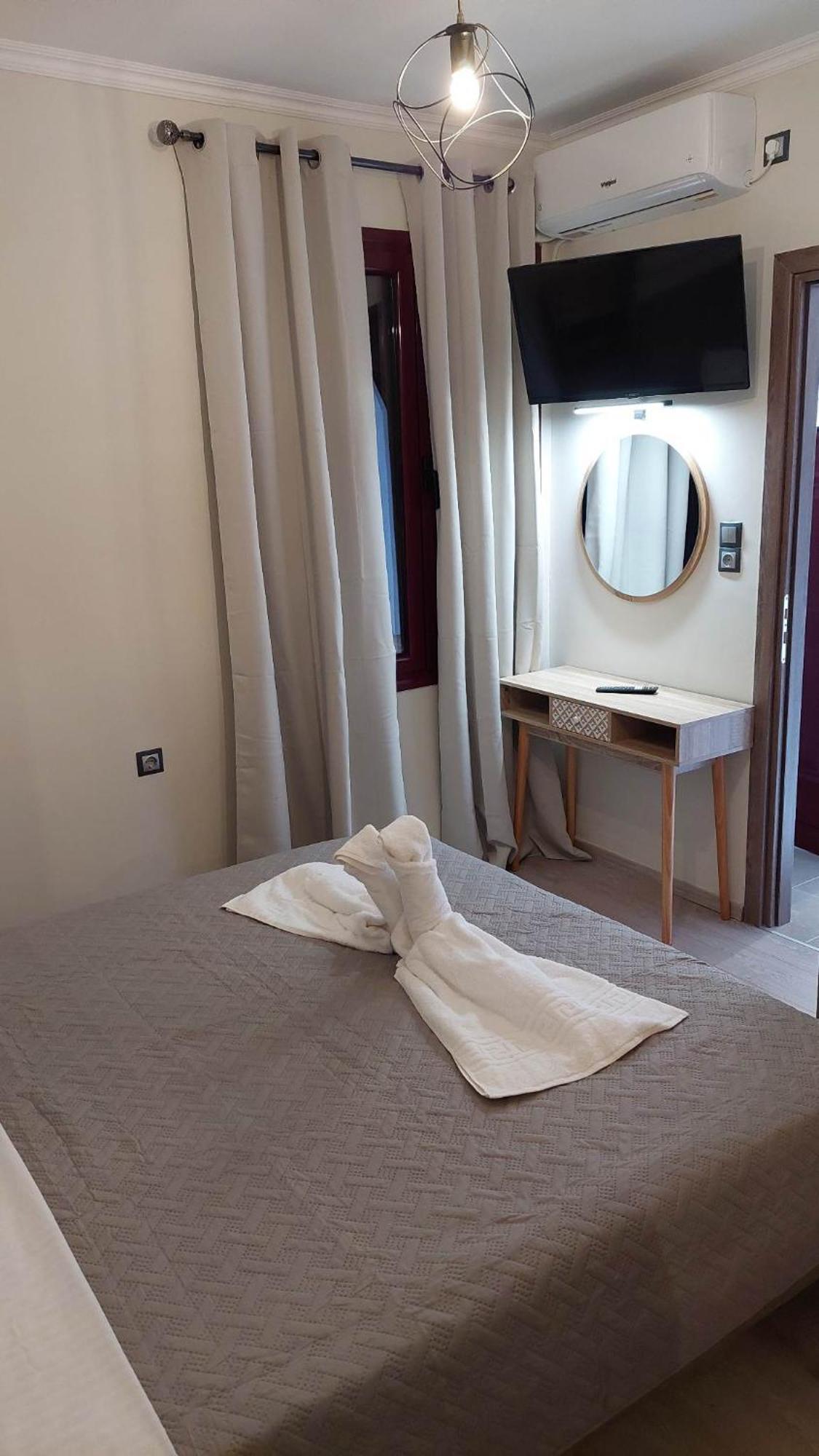 Sea La Vie Beach House Петра Екстериор снимка