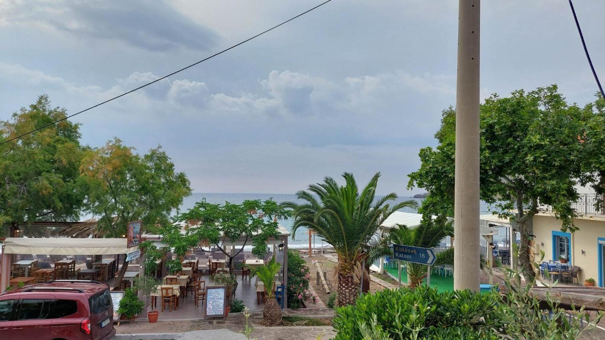 Sea La Vie Beach House Петра Екстериор снимка
